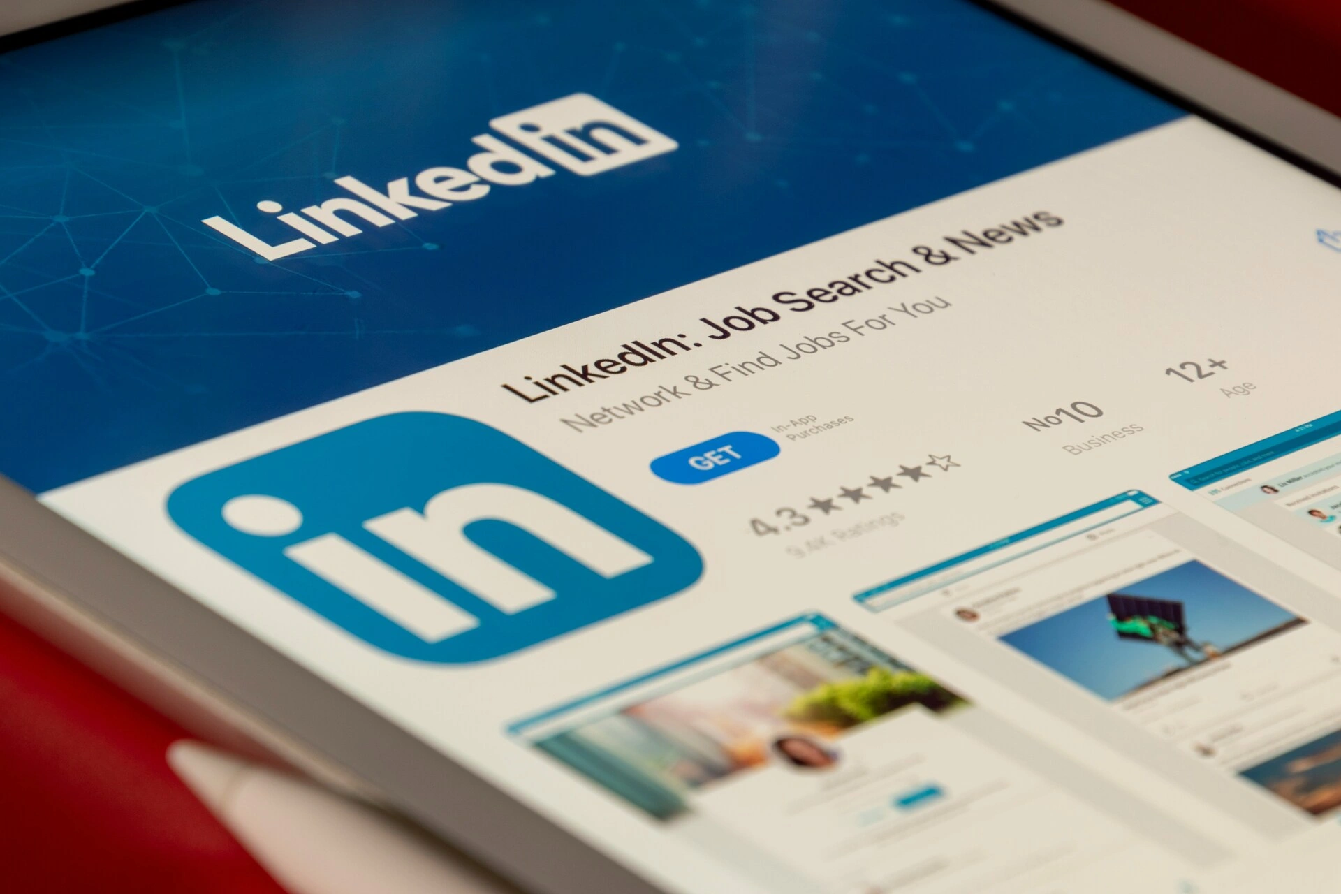Recruiters Can Use LinkedIn